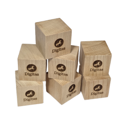 Klocek/kostka 60 mm z grawerem na każdej ściance